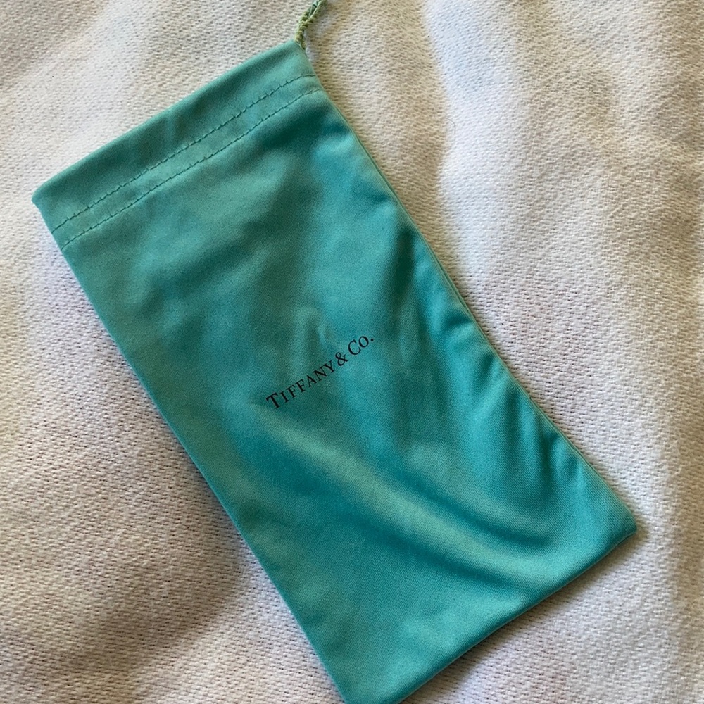 Tiffany pouch for eyeglasses